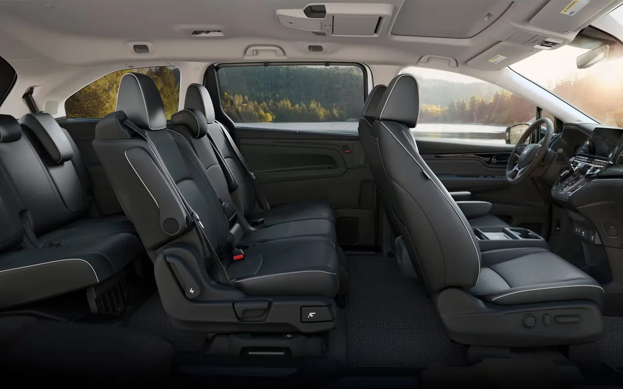 2025 Toyota Sienna Interior