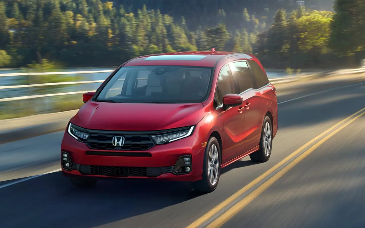 2025 Toyota Sienna Performance