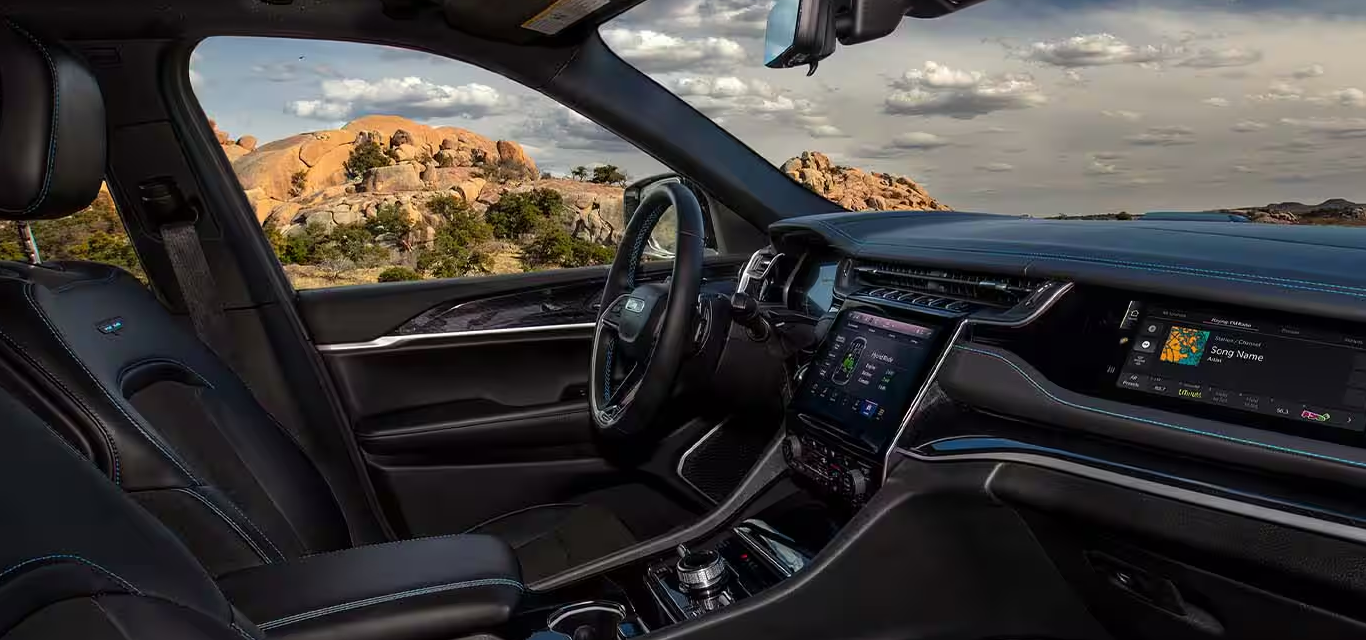 2024 Jeep Grand Cherokee 4xe Interior