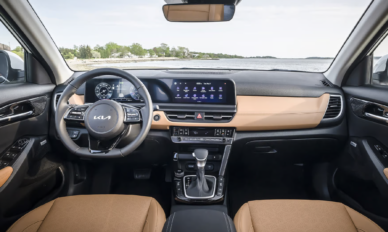 2025 Kia Seltos Interior