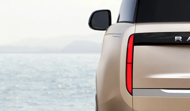 2025 Land Rover Range Rover Exterior