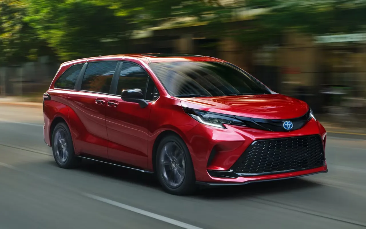2025 Toyota Sienna Performance
