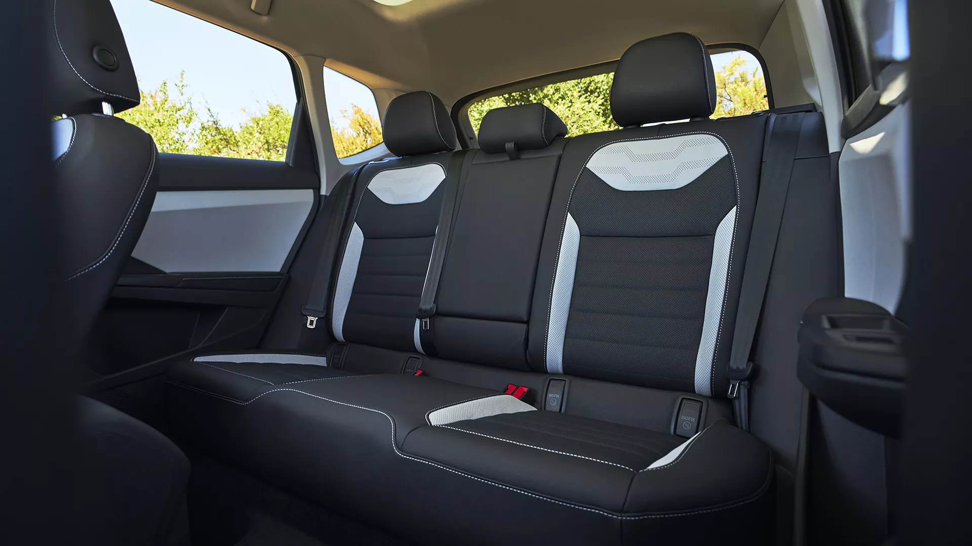 2025 Volkswagen Taos Interior
